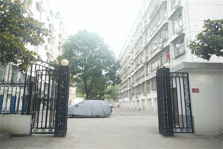 急售！新六大街香槟国际电梯洋房精装三房仅售71万证齐可按揭